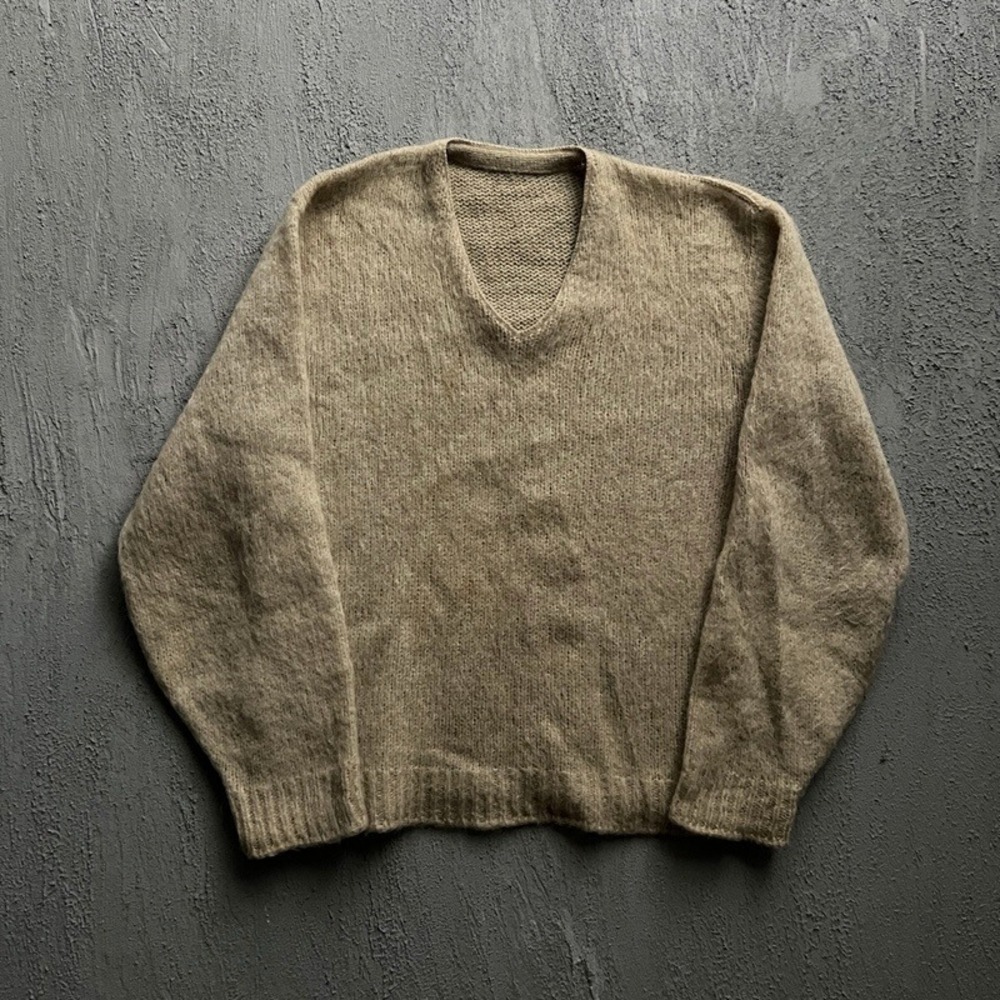Vintage Mohair V-Neck Sweater Large Beige 1960s Knit‎ Fuzzy